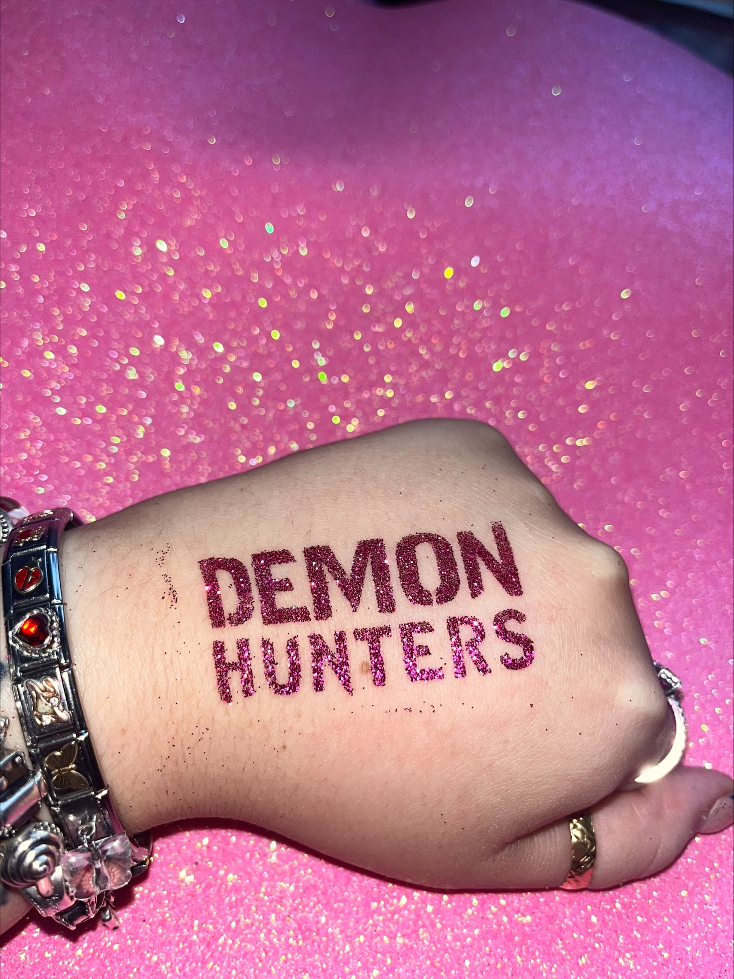 demon hunters glitter tattoo stencil